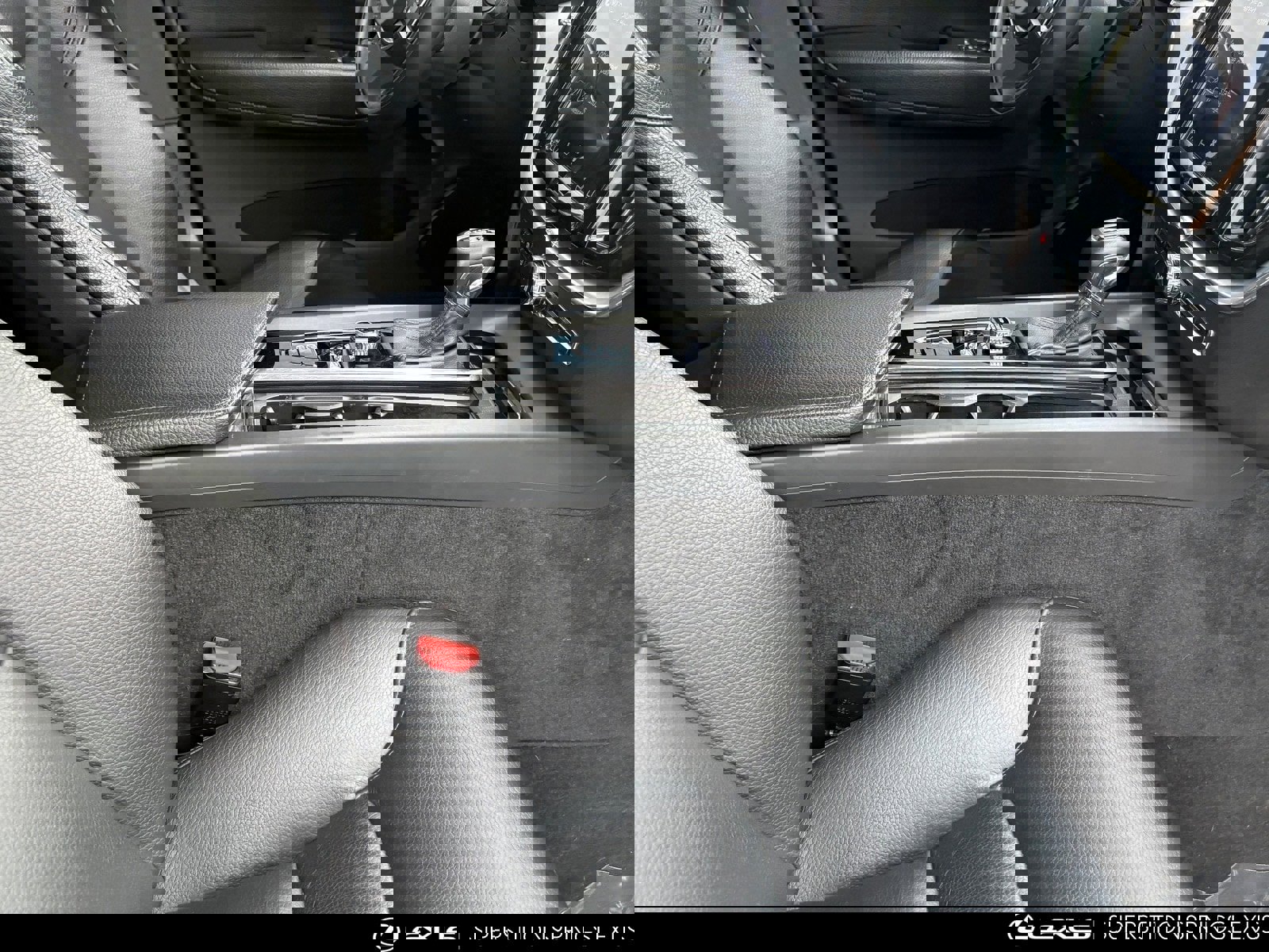 Used 2018 Volvo XC60 T5 Momentum w/ Convenience Package image 28