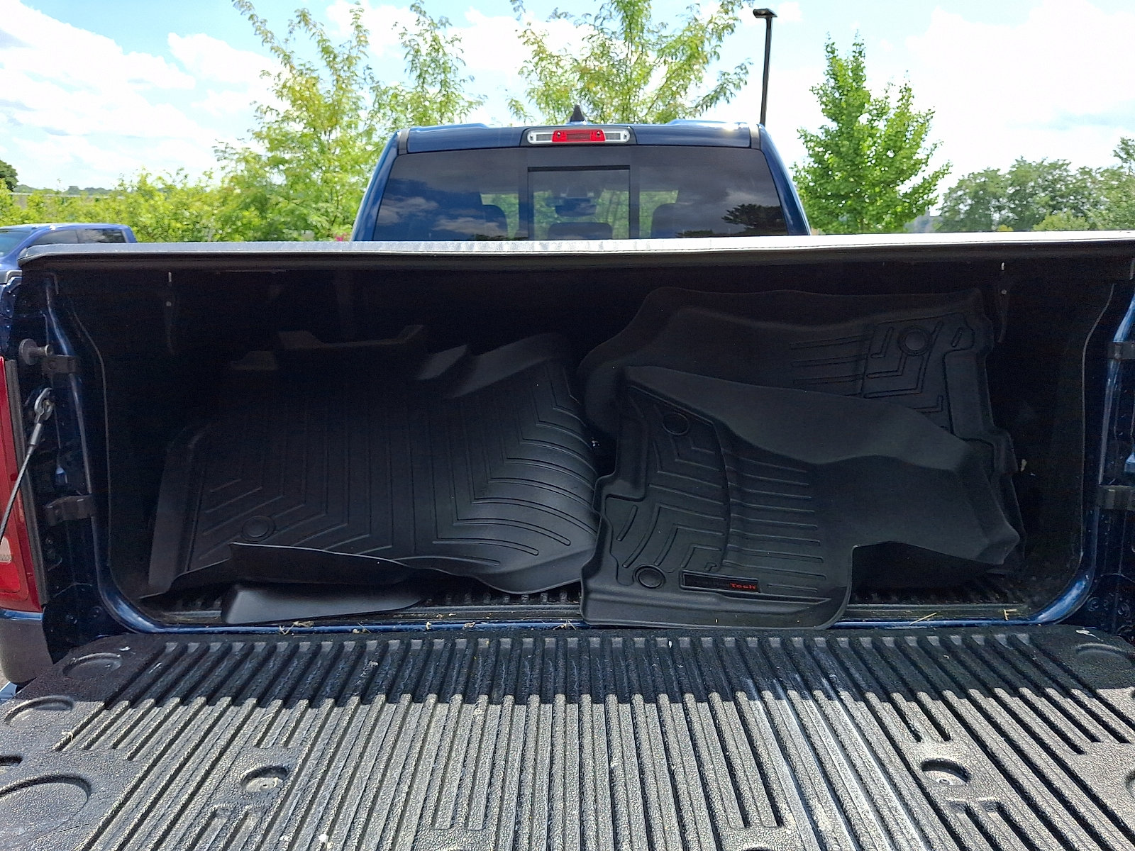 Used 2020 RAM 1500 Laramie AWD/4WD image 27