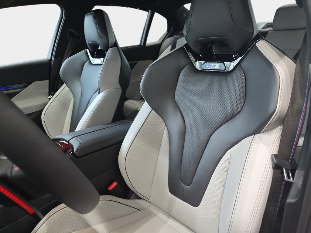 New 2026 BMW M5 w/ Carbon Package image 13