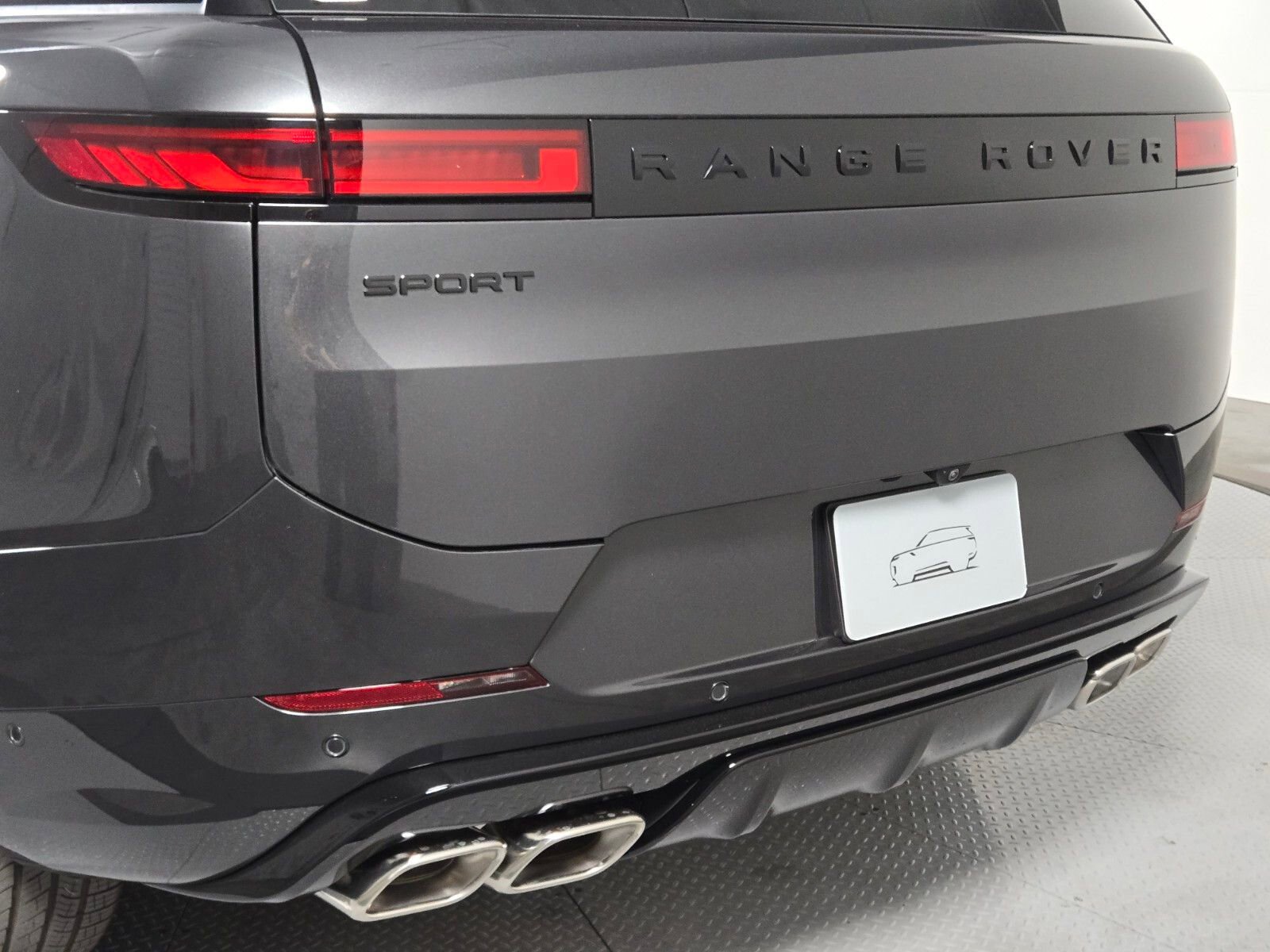 New 2026 Land Rover Range Rover Sport Dynamic SE AWD/4WD image 7