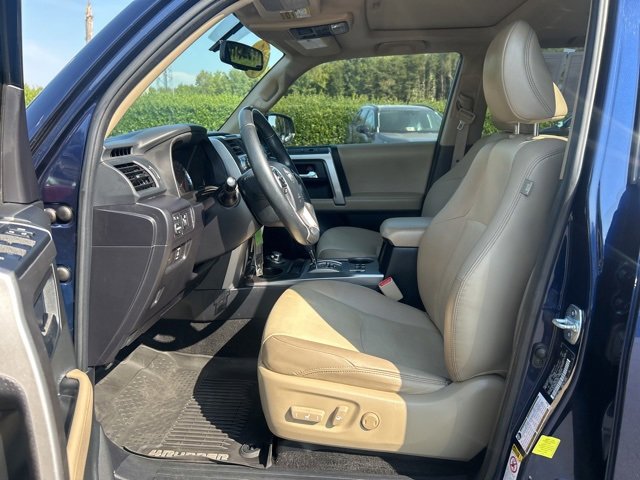 Used 2016 Toyota 4Runner SR5 Premium image 14