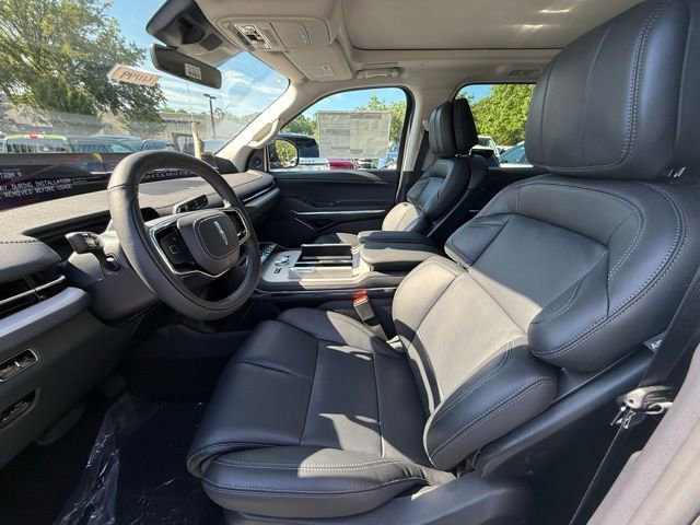 New 2025 Lincoln Navigator L Reserve image 10