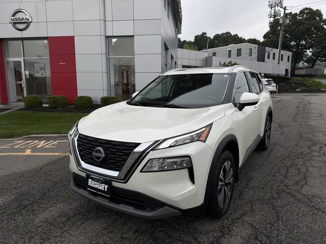 Certified 2023 Nissan Rogue SV w/ SV Premium B Package AWD/4WD image 4