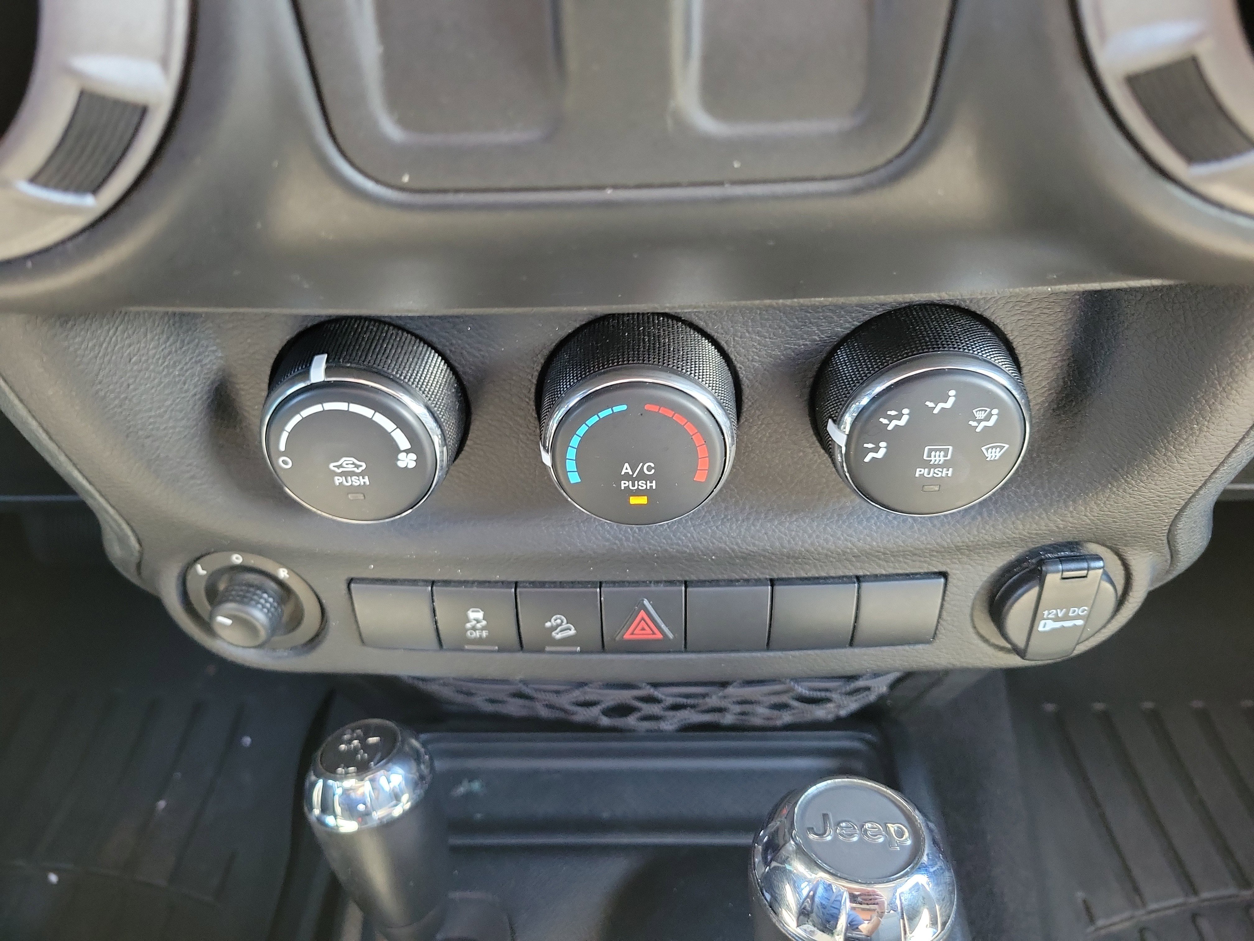 Used 2012 Jeep Wrangler Sport image 27