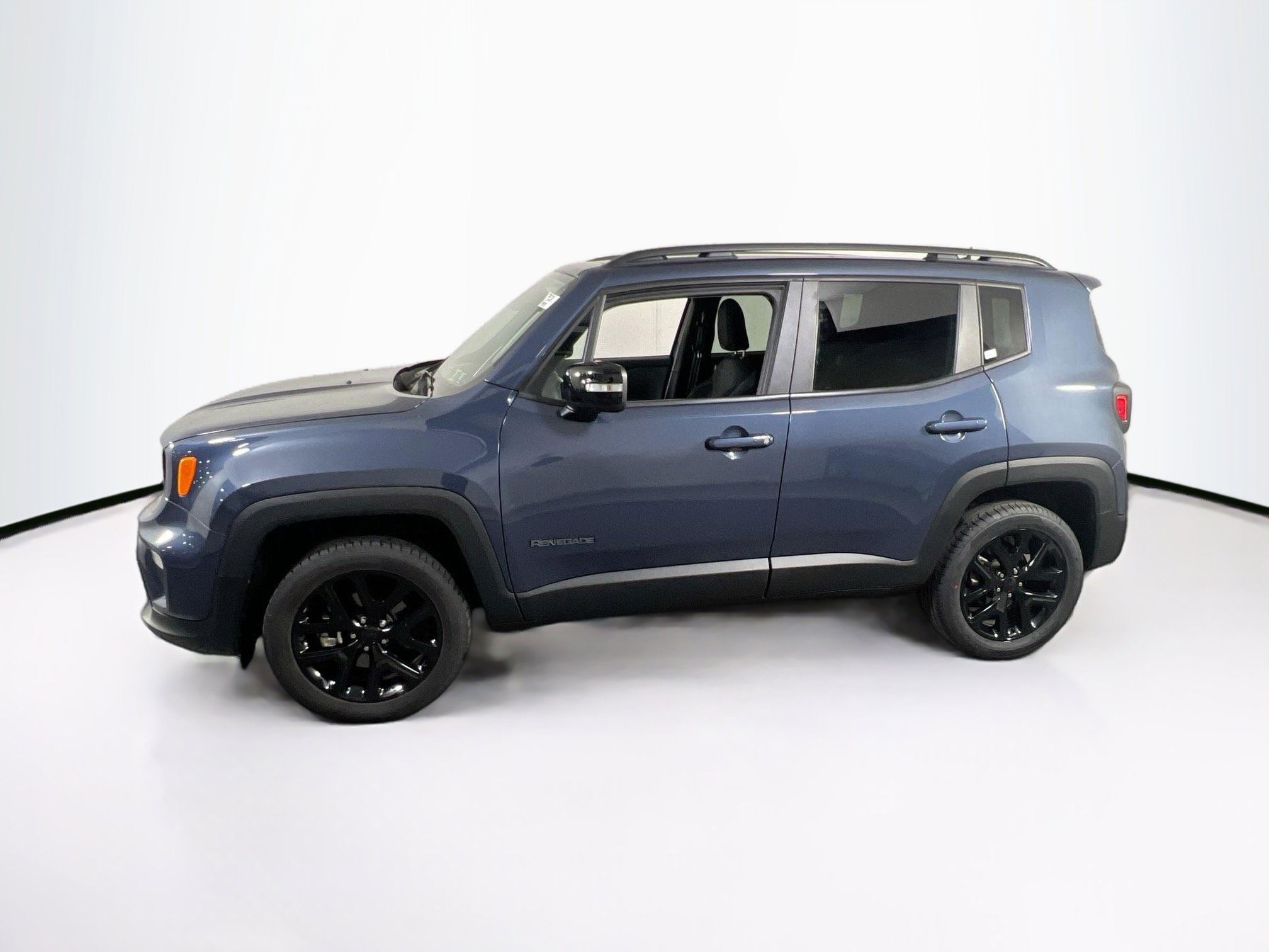 Used 2023 Jeep Renegade Altitude w/ Sun/Sound Group AWD/4WD image 8