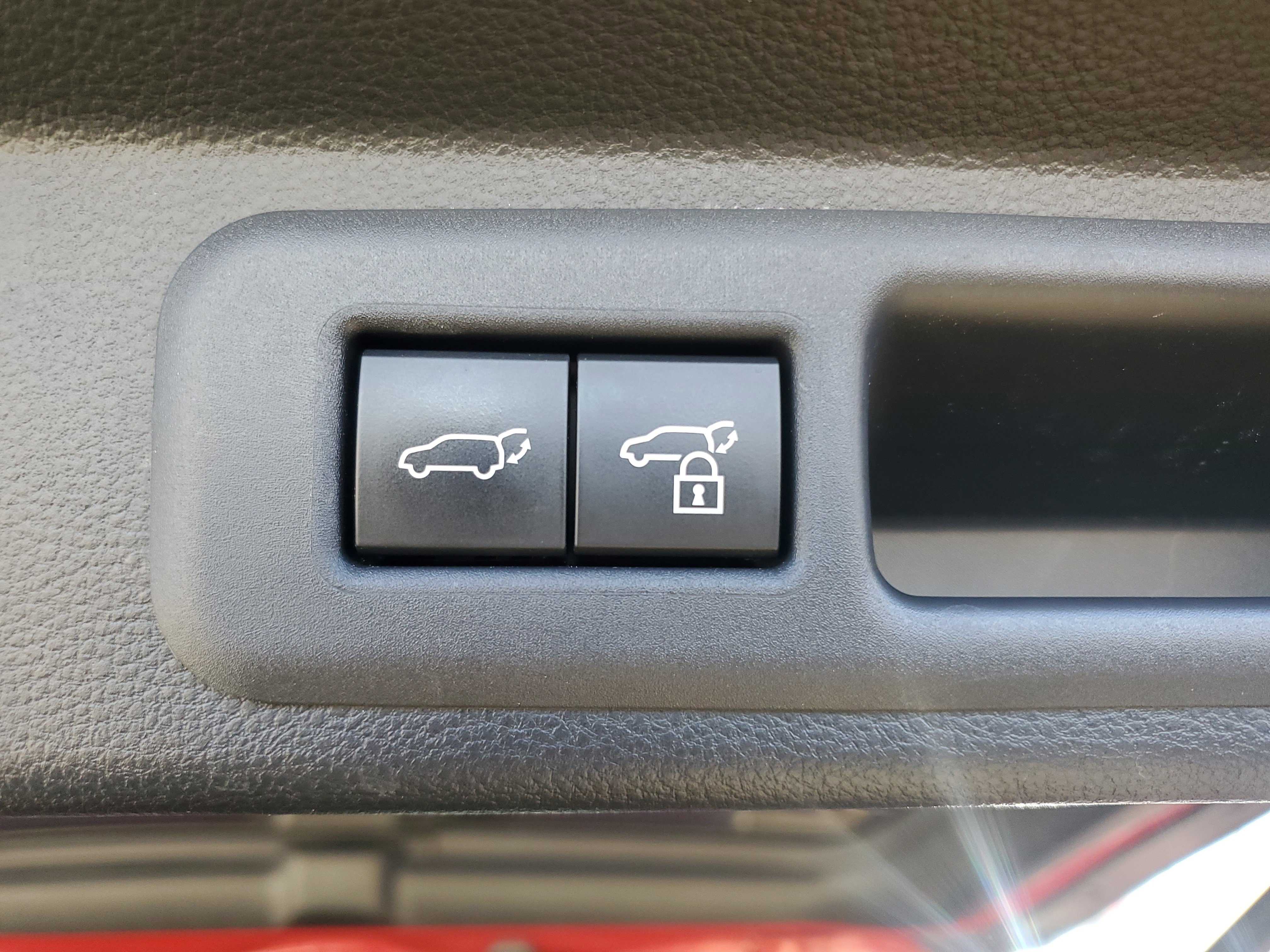 Used 2023 Toyota Sequoia Capstone image 8