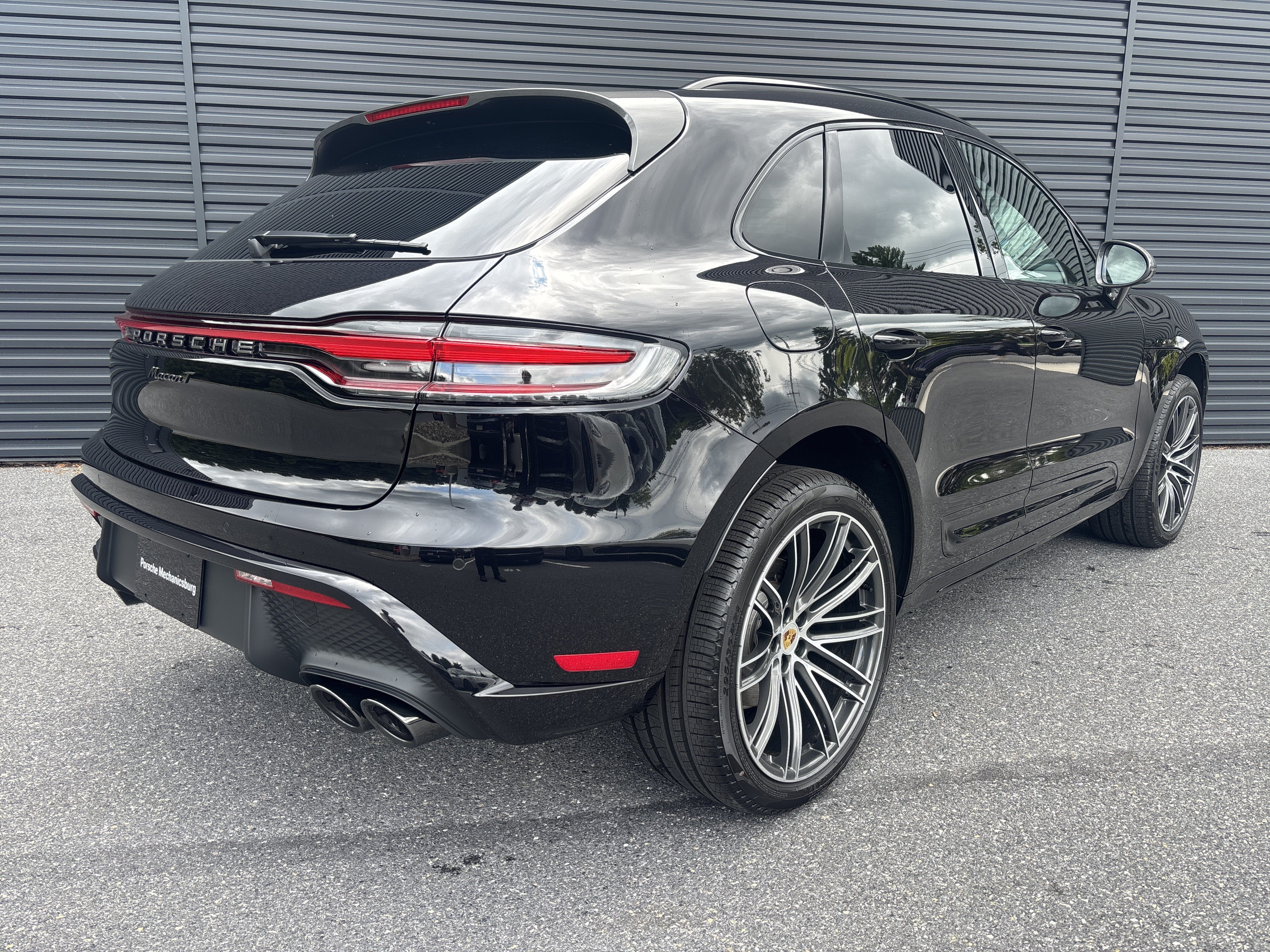 New 2026 Porsche Macan Turbo AWD/4WD image 5