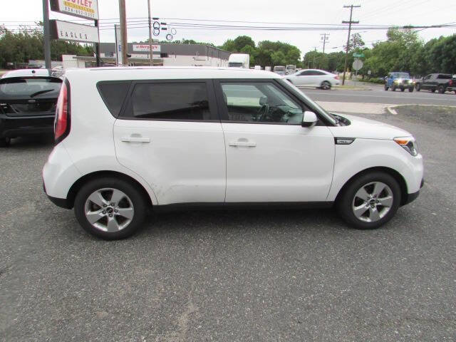 Used 2019 Kia Soul FWD image 9