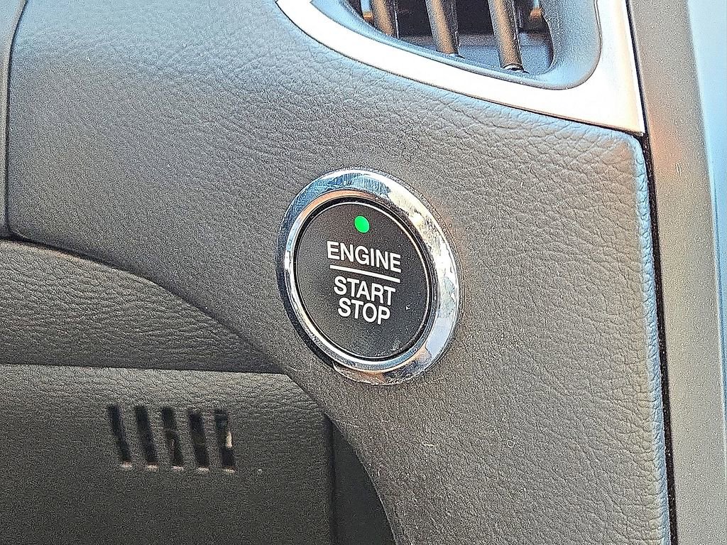 Used 2023 Ford Edge SEL w/ Sport Appearance Package image 24