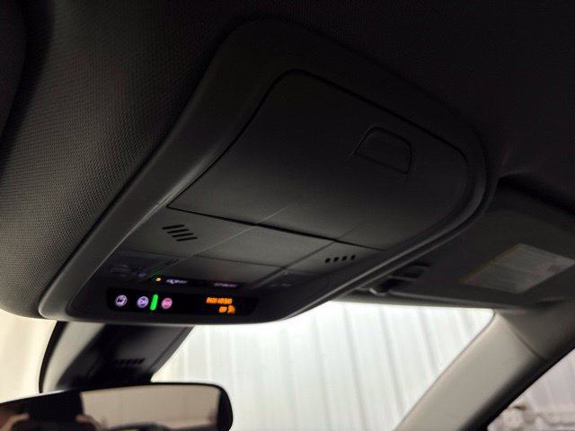 Used 2025 Chevrolet Blazer LT FWD image 32