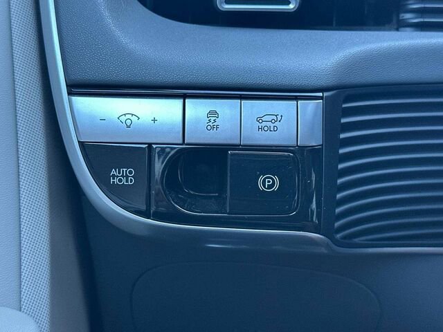 Used 2023 Hyundai Ioniq 5 Limited image 31