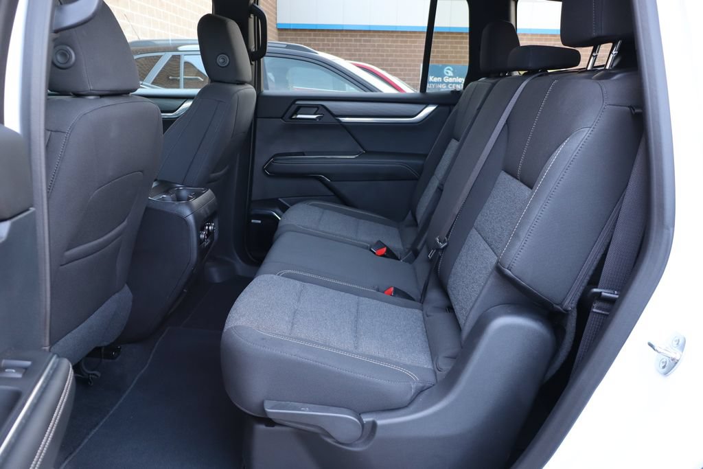 Used 2025 GMC Acadia Elevation FWD image 40