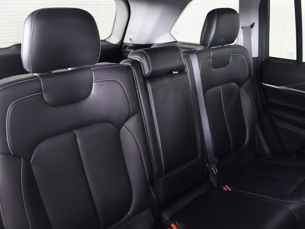 Used 2023 Jeep Grand Cherokee Limited image 36