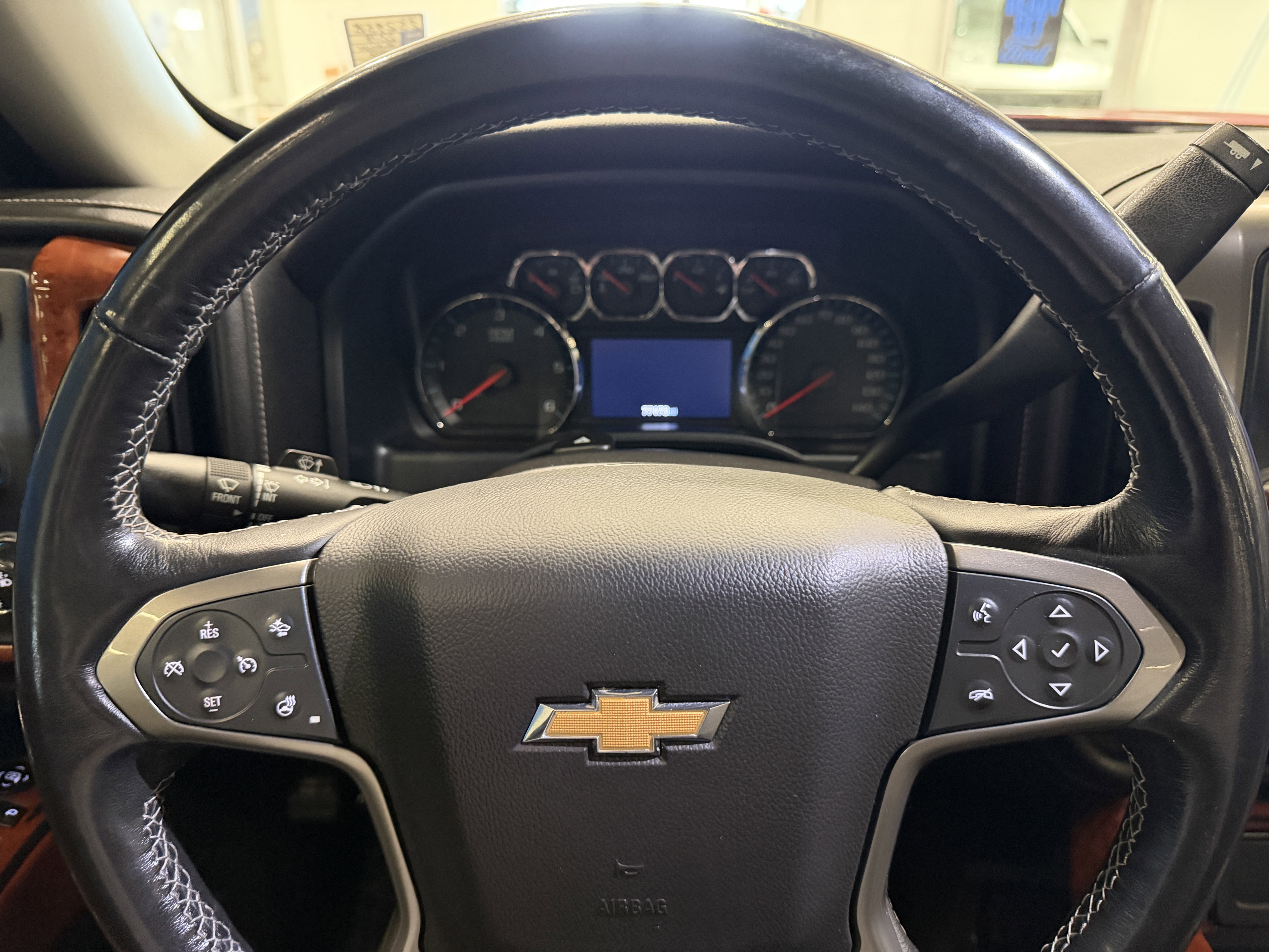 Used 2018 Chevrolet Silverado 1500 High Country image 19