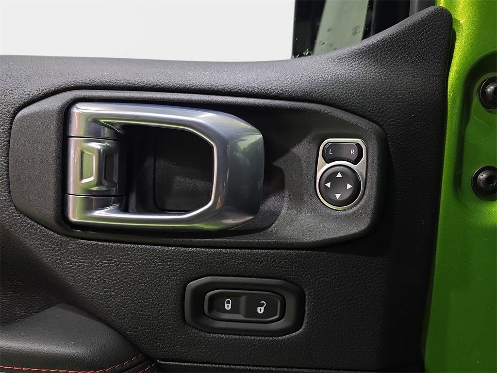 Used 2025 Jeep Wrangler Unlimited Rubicon image 29