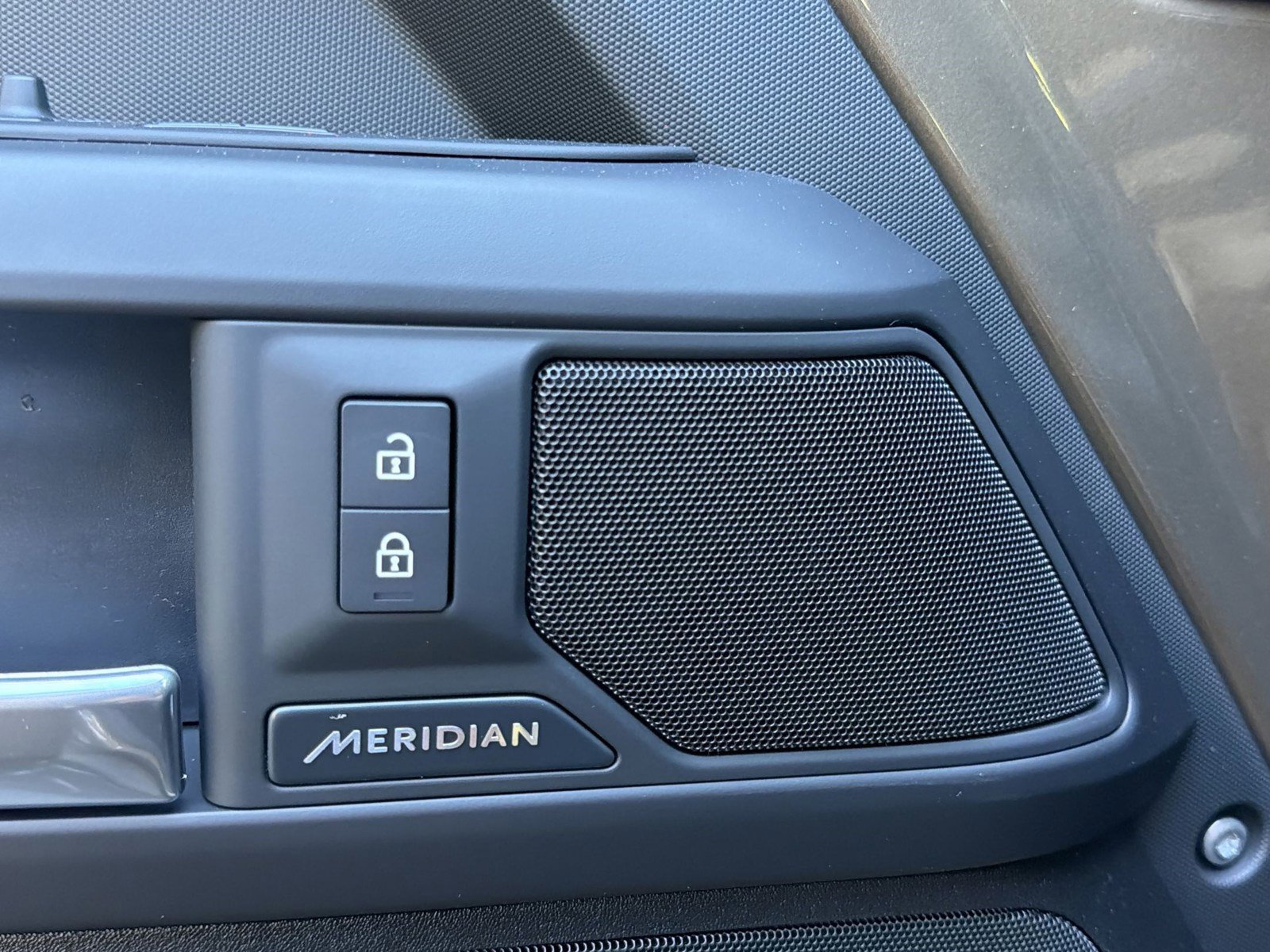 New 2026 Land Rover Defender 110 S image 22