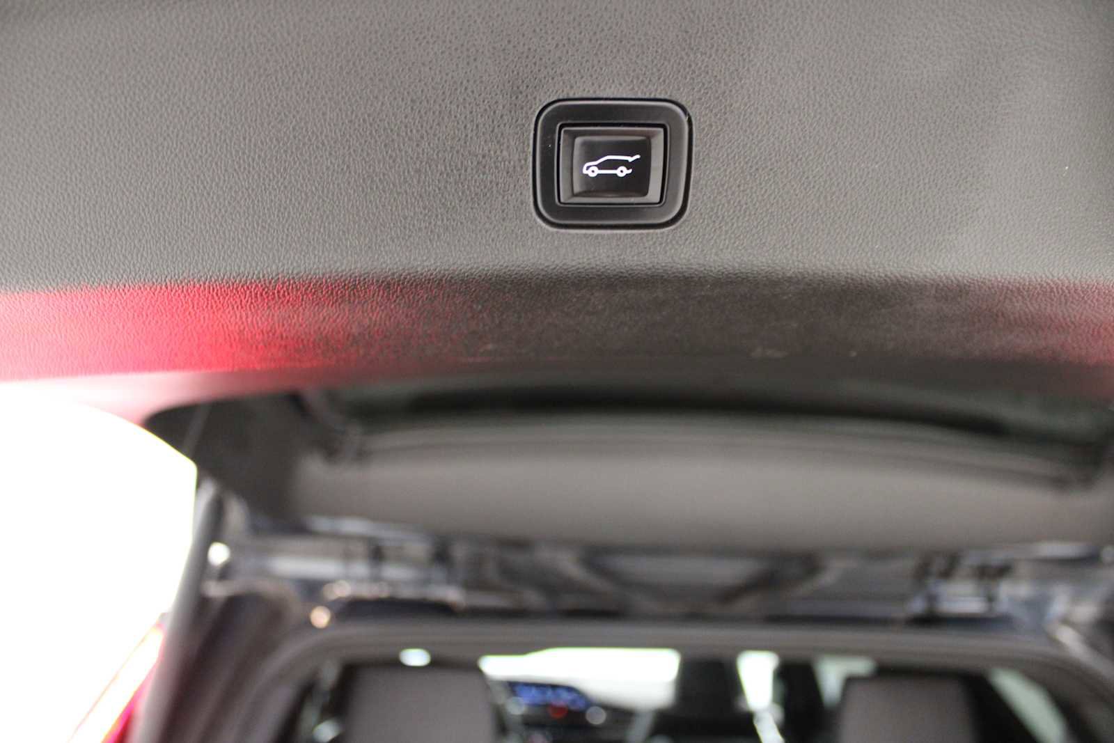 Certified 2021 Cadillac Escalade Sport w/ Driver Assist Tech Package image 13