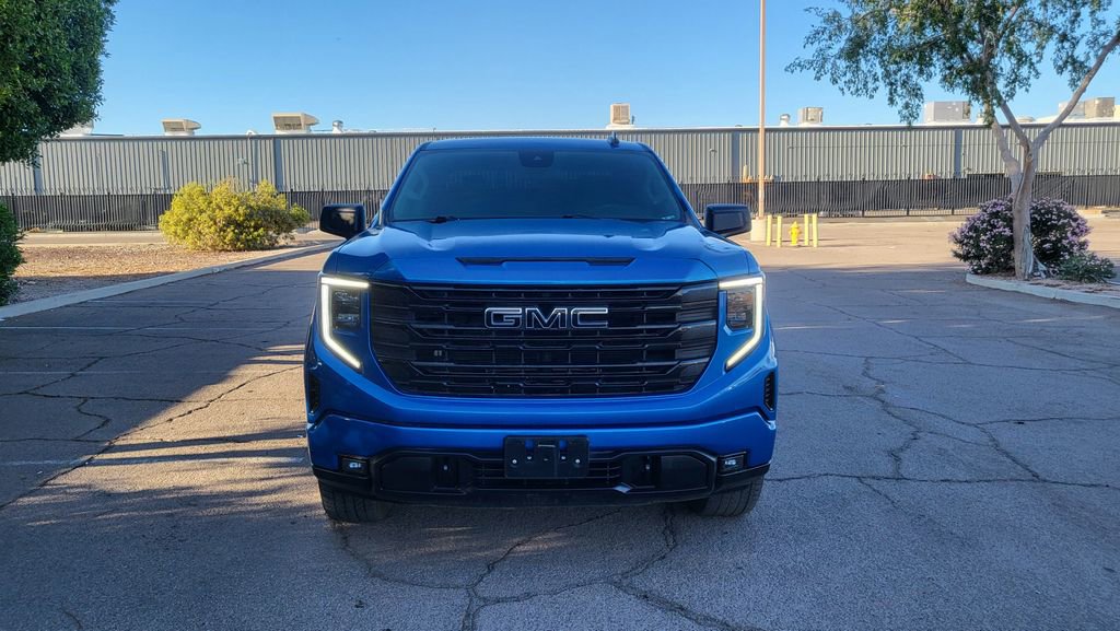Used 2022 GMC Sierra 1500 Elevation w/ LPO, Elevation Black Package RWD image 3