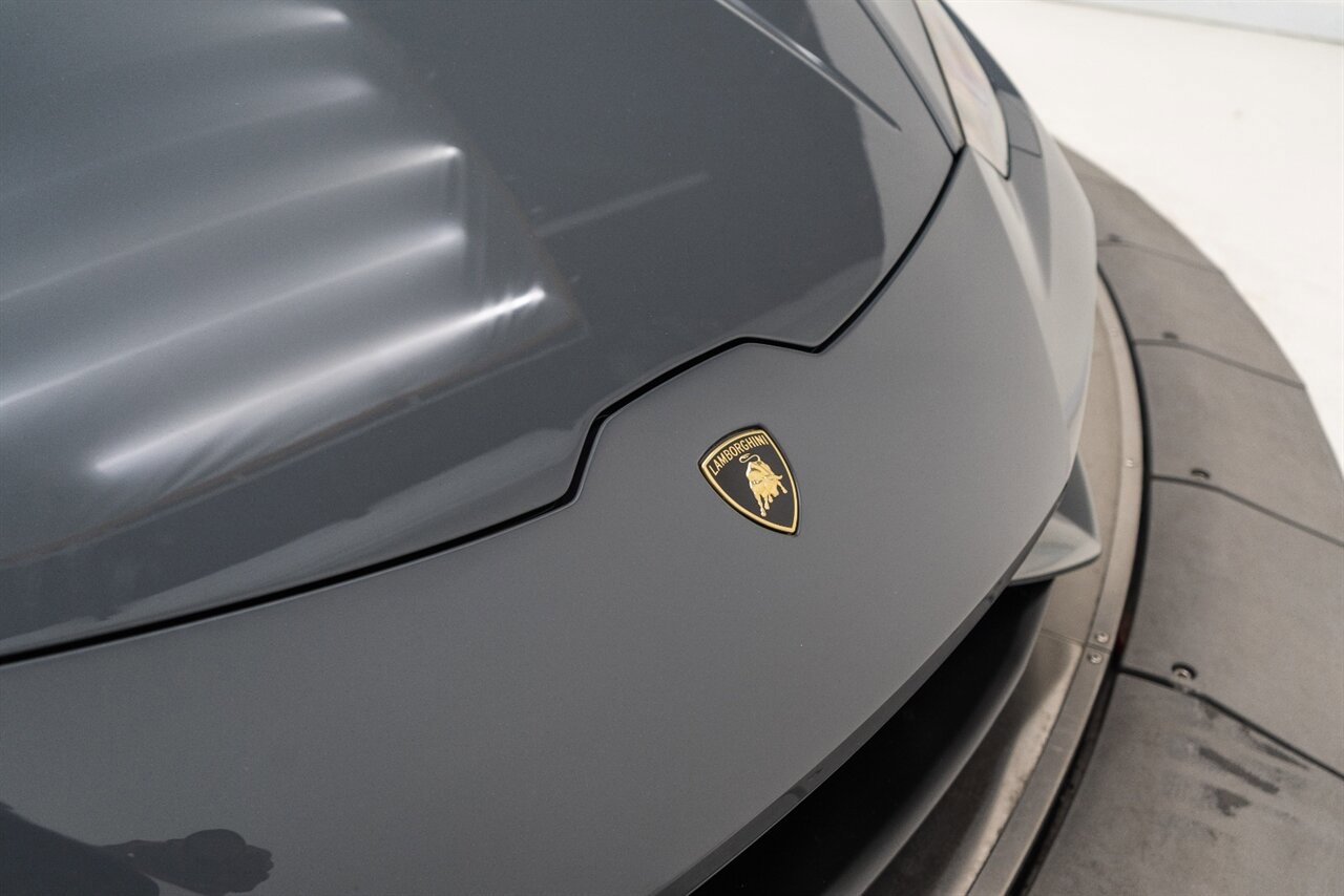 Used 2017 Lamborghini Huracan LP 610-4 AWD/4WD image 88