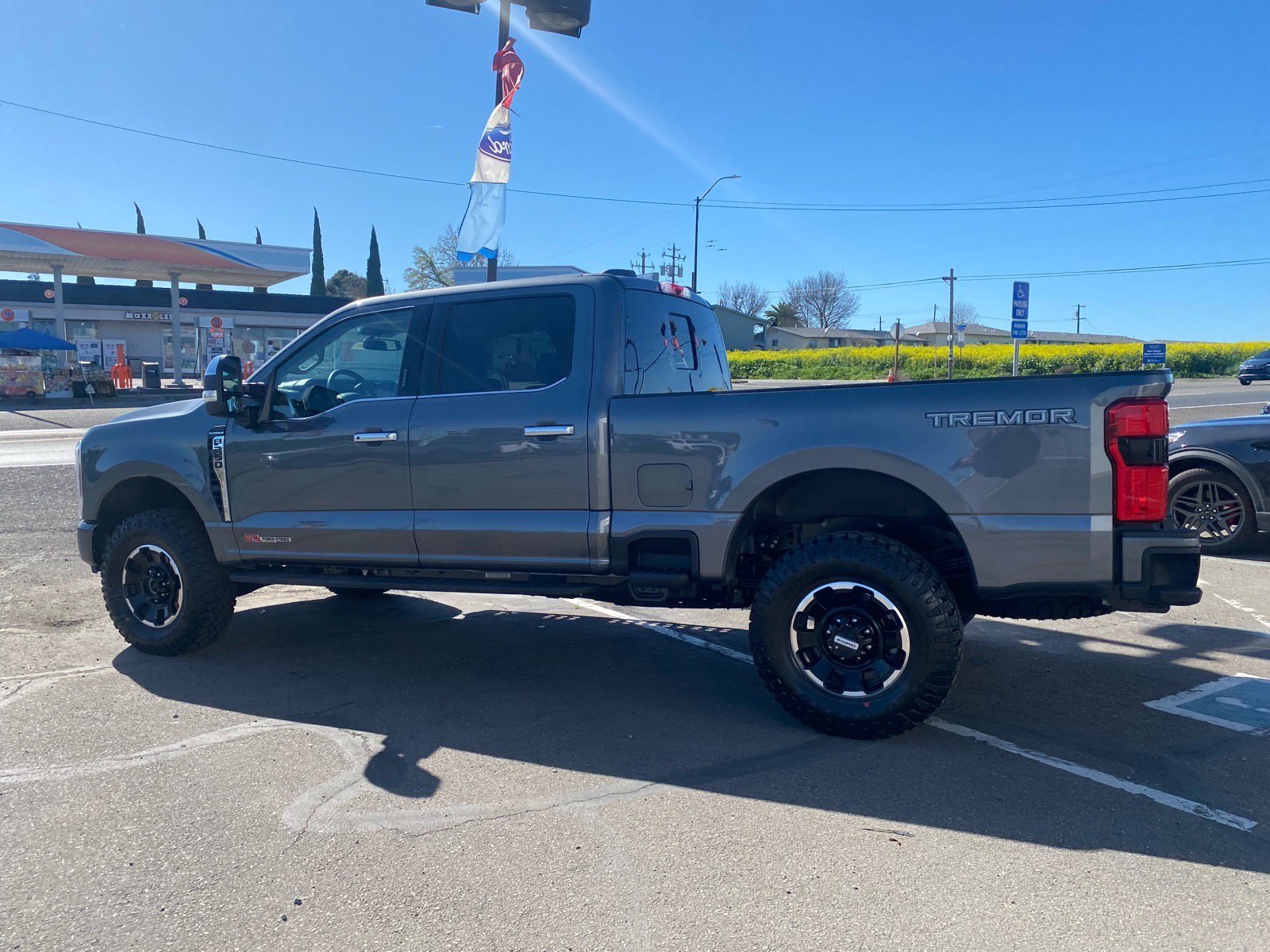 New 2026 Ford F250 Platinum w/ Platinum Plus Package image 5