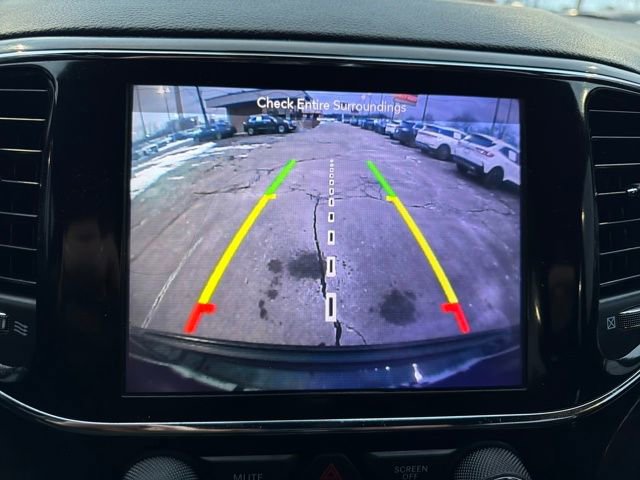 Used 2019 Jeep Grand Cherokee Laredo w/ 18" Wheel & 8.4" Radio Group image 24