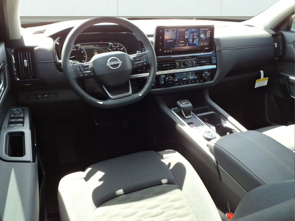 New 2026 Nissan Pathfinder SV image 13
