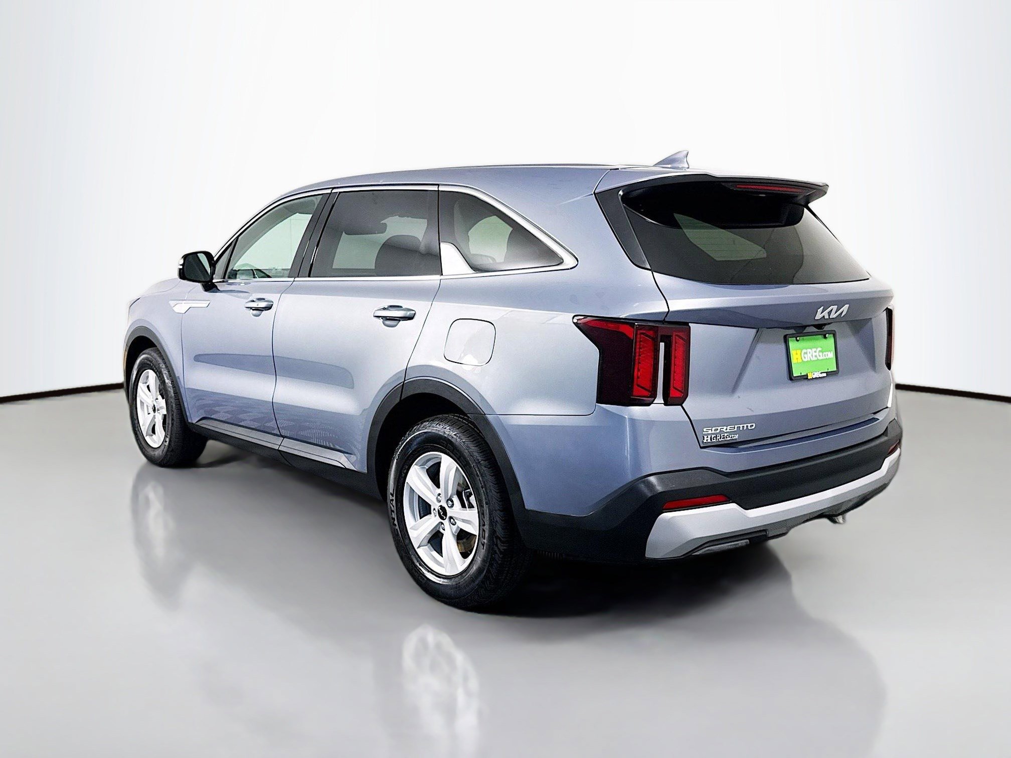 Used 2025 Kia Sorento LX image 7