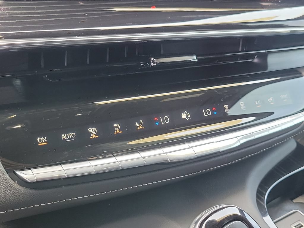 Used 2024 Cadillac Escalade Sport AWD/4WD image 20