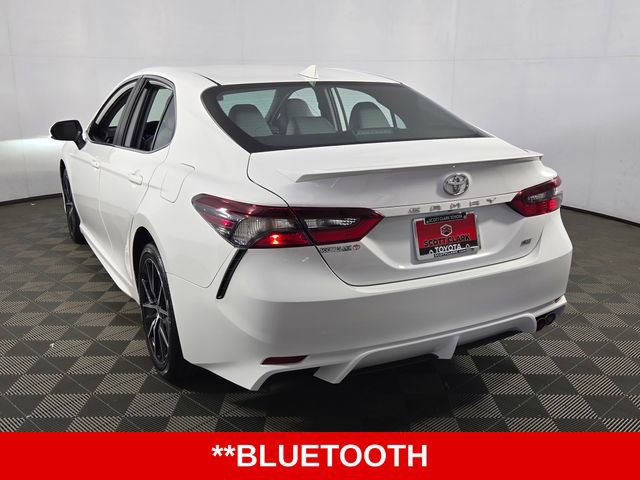 Used 2022 Toyota Camry SE FWD image 7