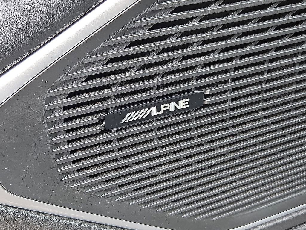 Used 2024 Jeep Wagoneer L Series II RWD image 23