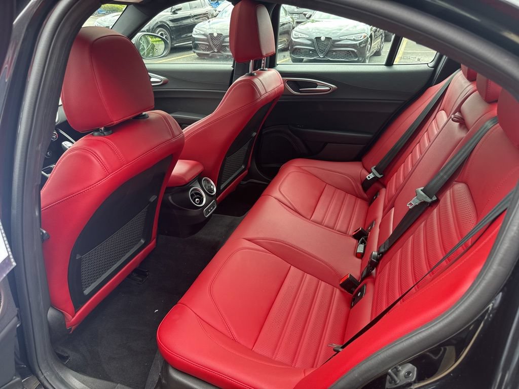 Used 2024 Alfa Romeo Giulia Ti w/ Performance Driving Package AWD/4WD image 46