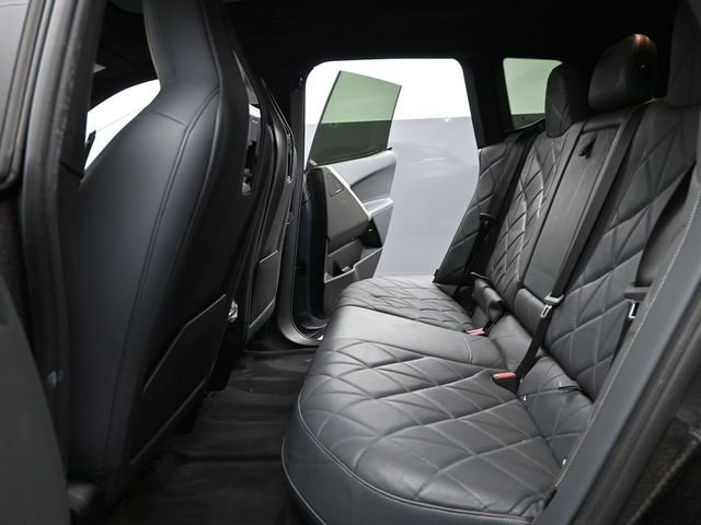 Used 2023 BMW iX xDrive50 w/ Premium Package image 18