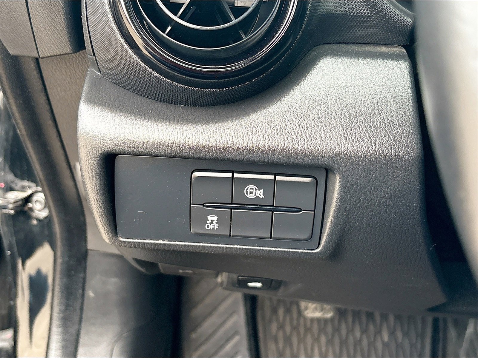 Used 2024 MAZDA MX-5 Miata Sport w/ Weather Package image 10