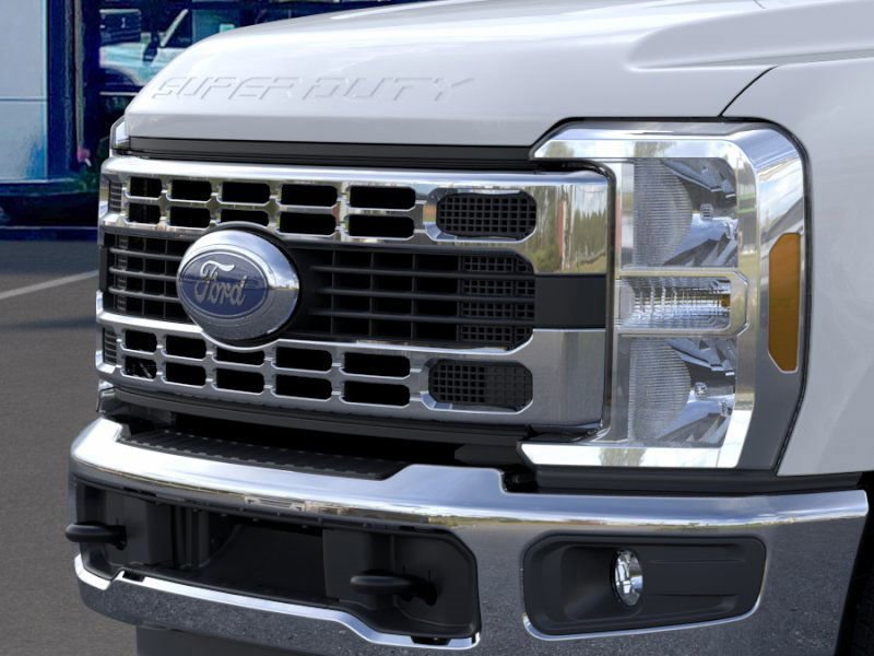 New 2026 Ford F350 XL w/ XL Chrome Package image 17