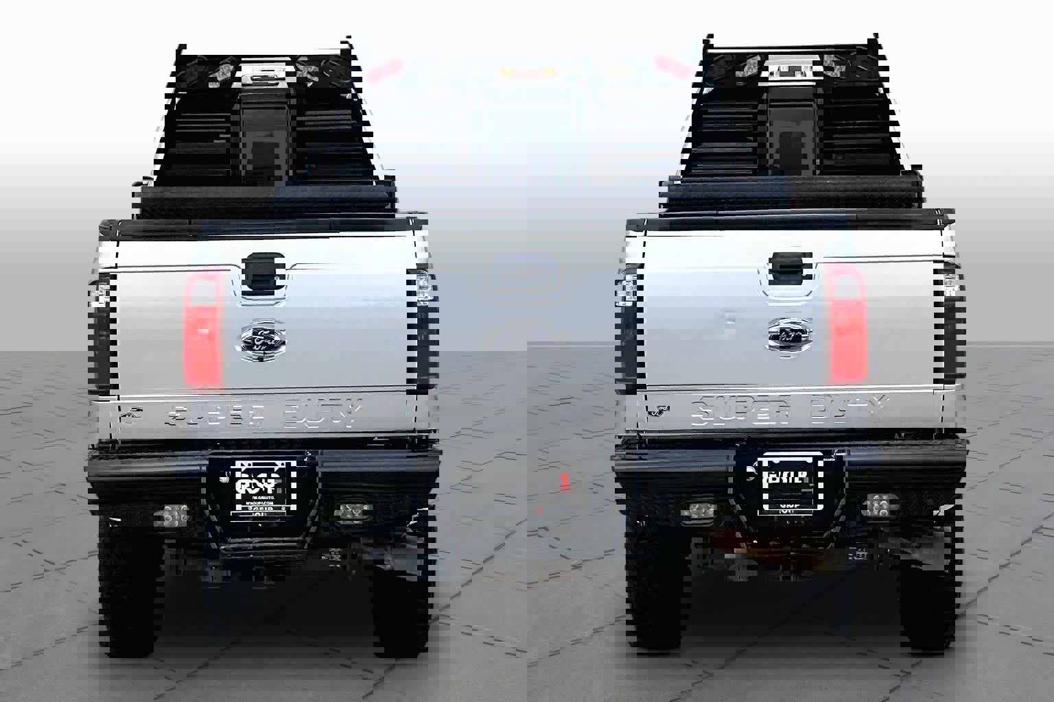 Used 2015 Ford F250 Lariat w/ Lariat Ultimate Package image 5