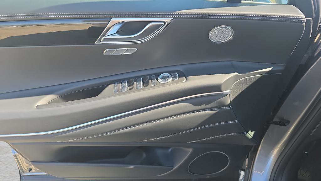 New 2026 Genesis GV80 2.5T AWD/4WD image 16