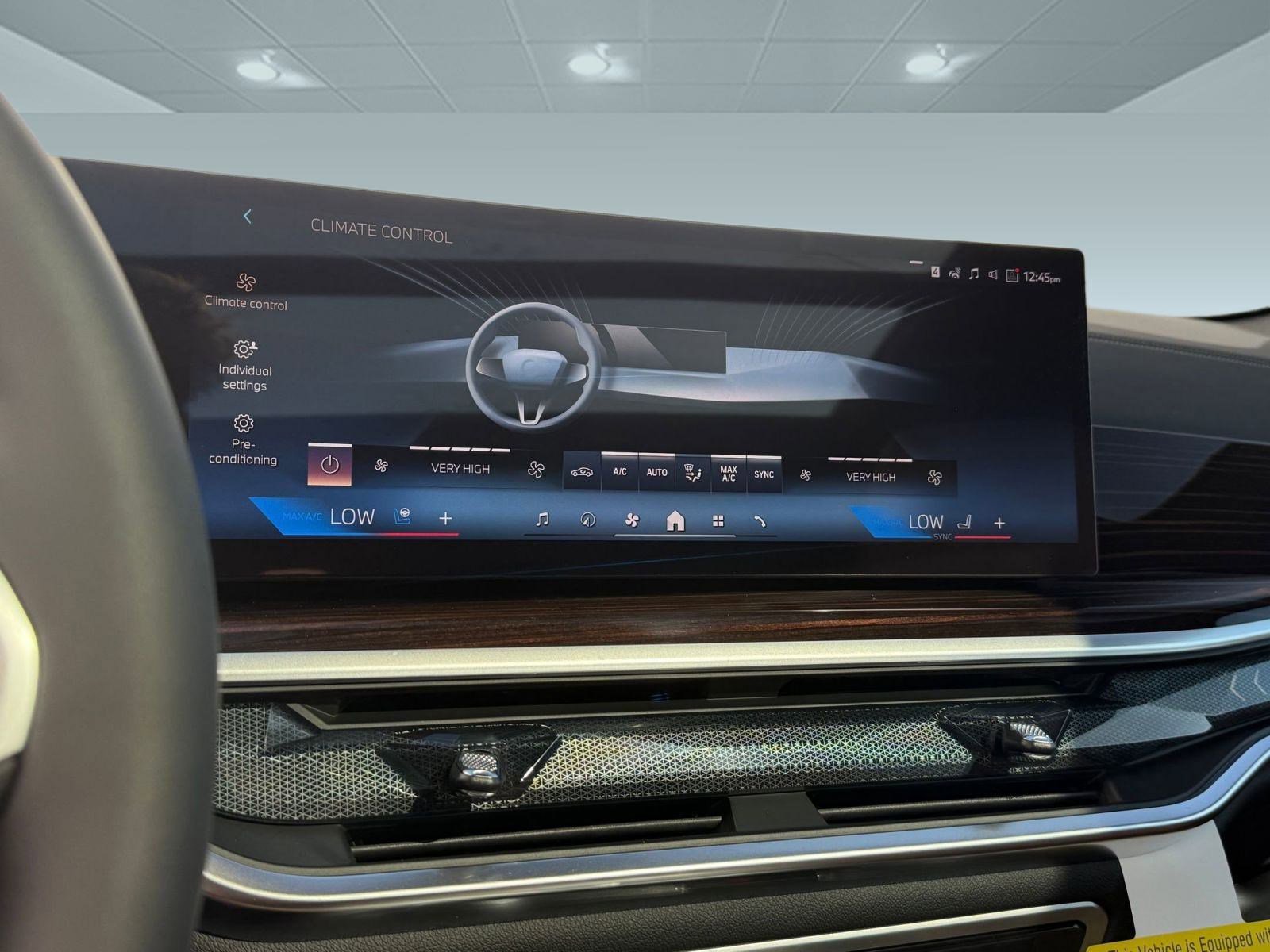 New 2026 BMW X6 xDrive40i w/ Climate Comfort Package image 28