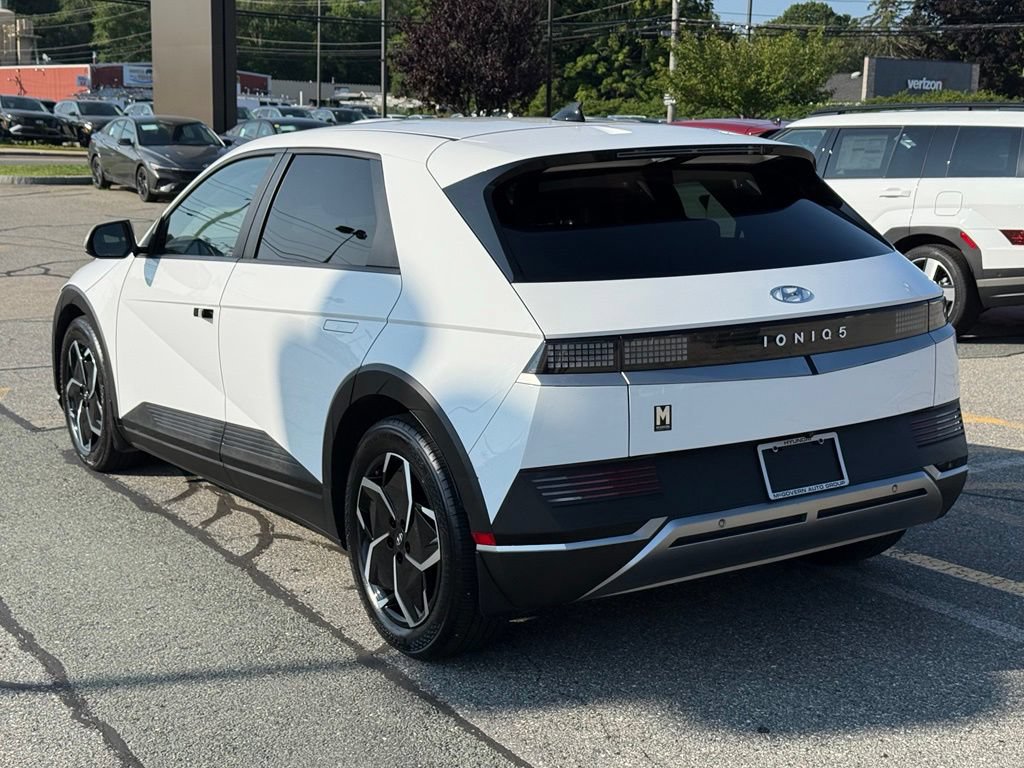 Used 2022 Hyundai Ioniq 5 SE RWD image 3