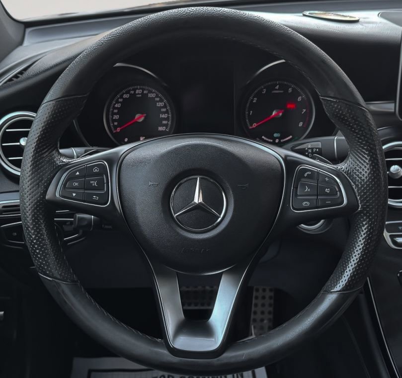 Used 2019 Mercedes-Benz GLC 350e 4MATIC image 18