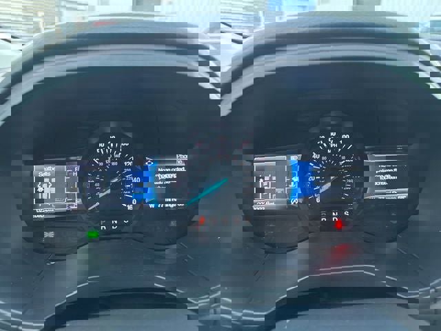 Used 2022 Ford Edge SEL w/ Convenience Package image 16