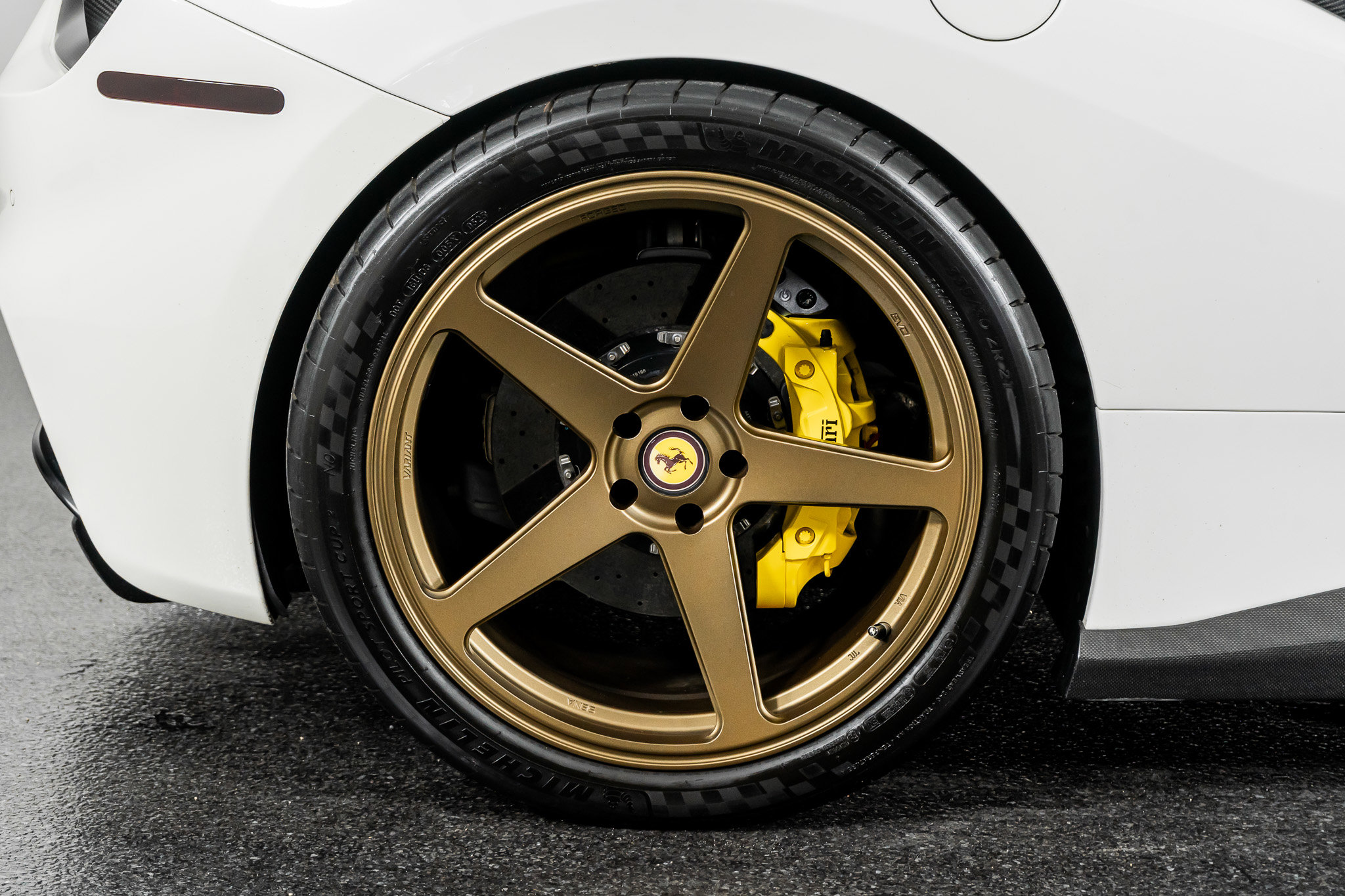 Used 2016 Ferrari 488 GTB image 9