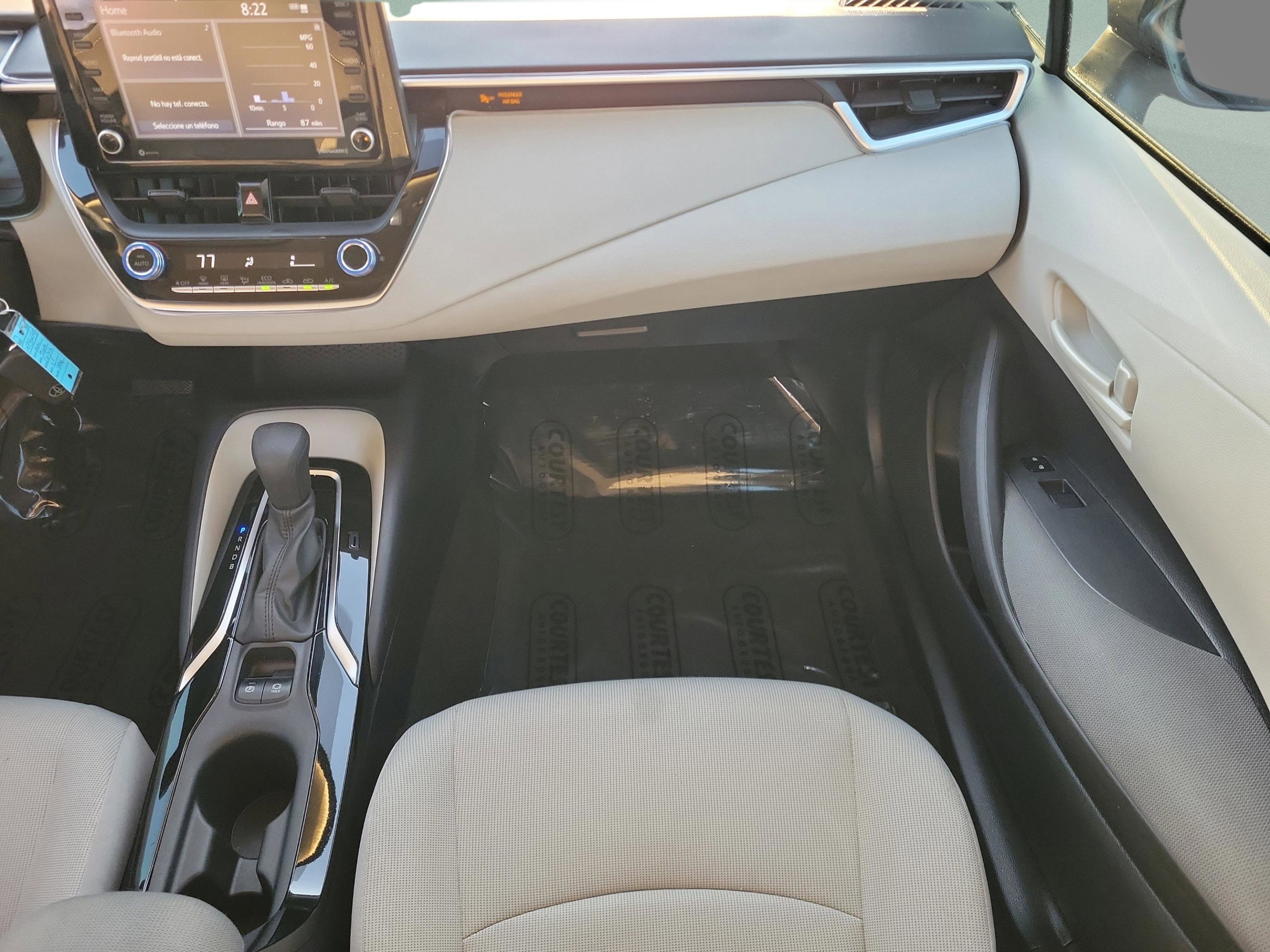 Used 2022 Toyota Corolla LE image 14