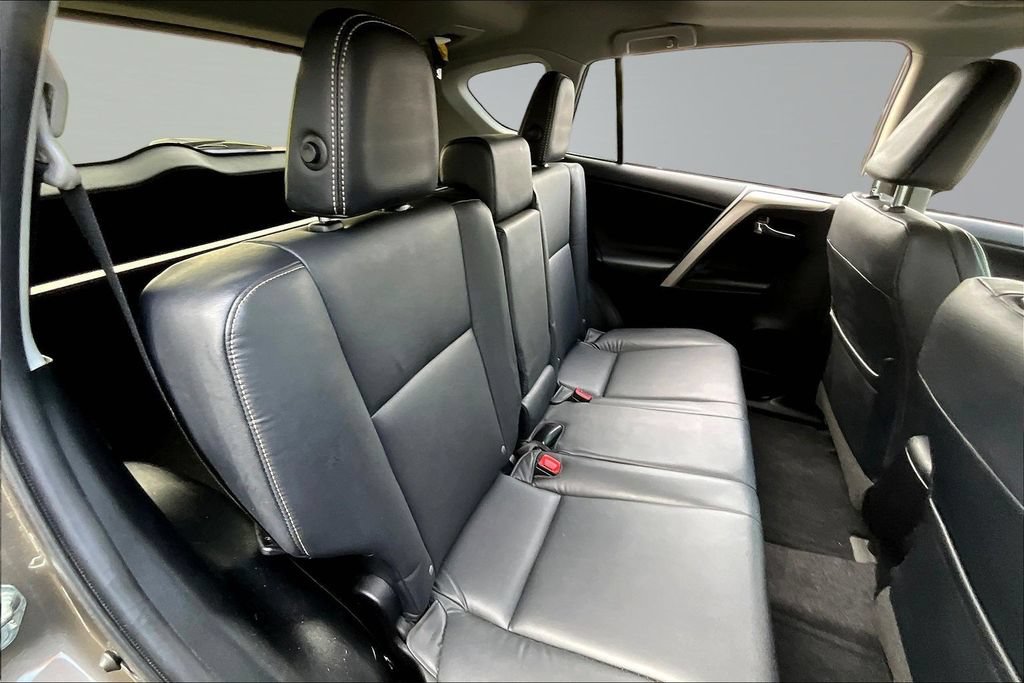 Used 2015 Toyota RAV4 Limited w/ Technology Package AWD/4WD image 21
