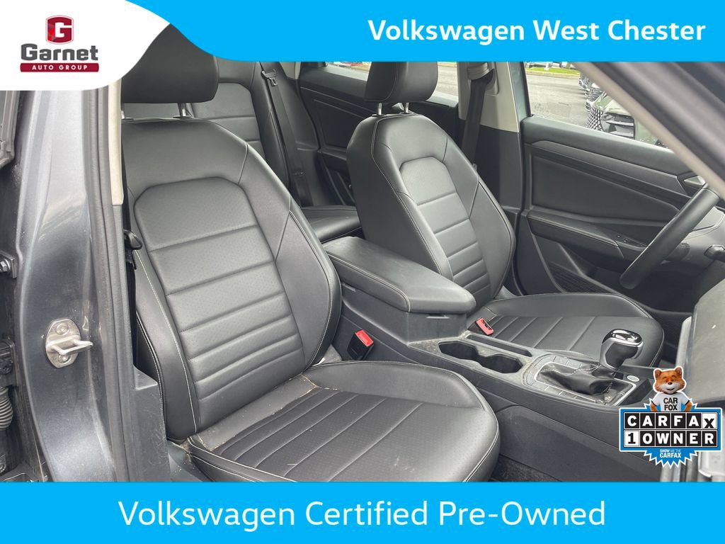 Certified 2024 Volkswagen Jetta SE w/ Panoramic Sunroof Package FWD image 16