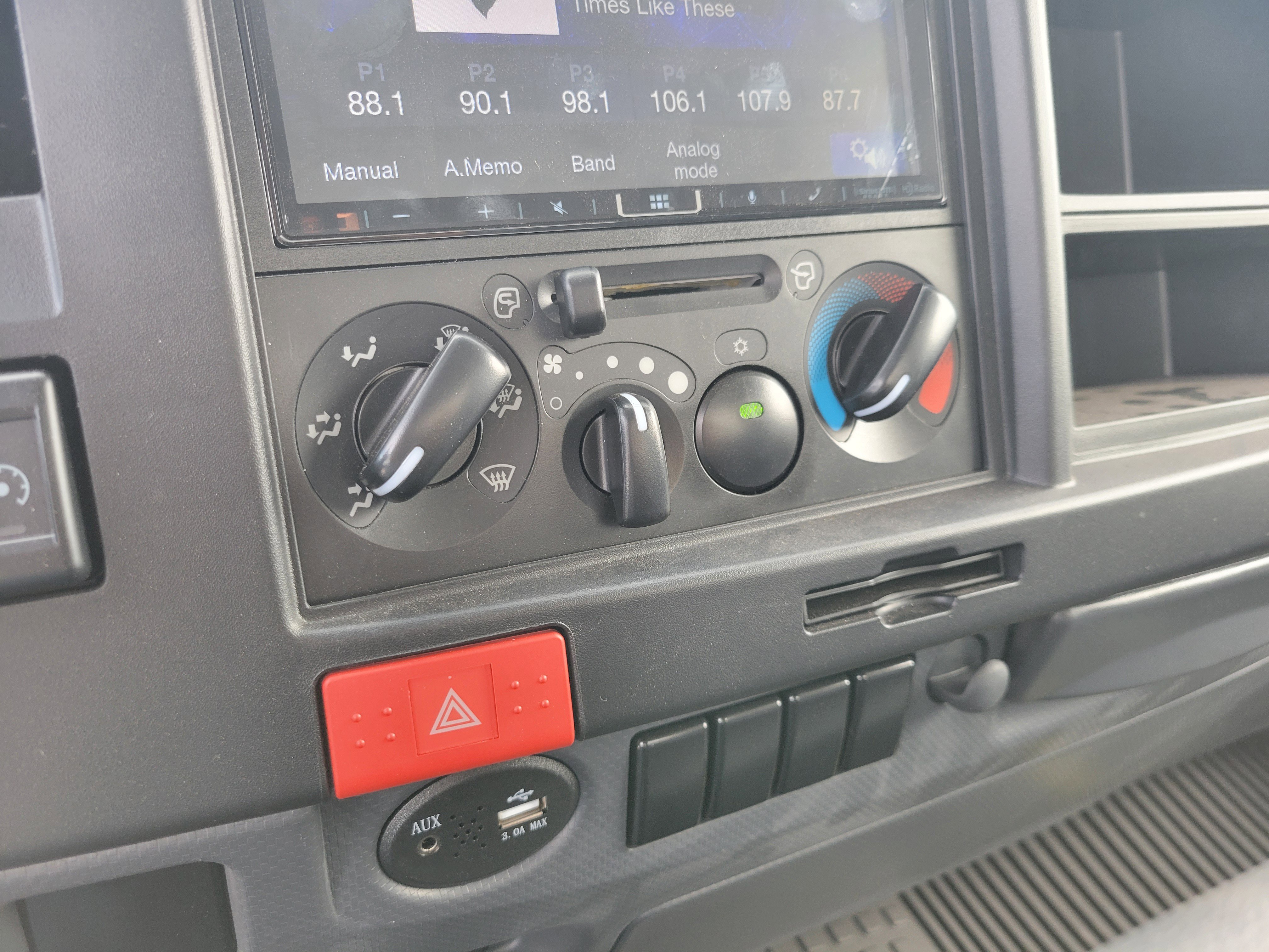 New 2025 Chevrolet Low Cab Forward 5500XG image 17