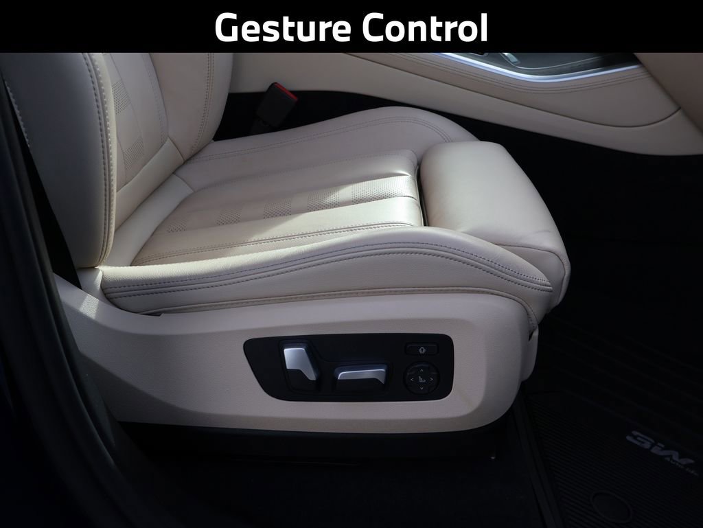 Used 2022 BMW X5 xDrive40i w/ Premium Package image 13