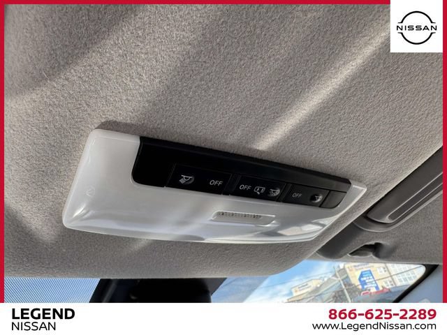 Used 2023 Nissan Versa SV FWD image 30