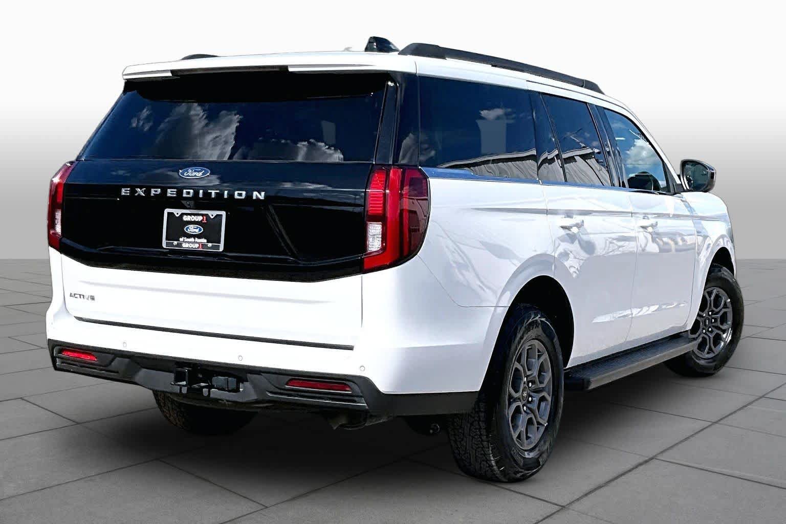 Certified 2025 Ford Expedition Active RWD image 13