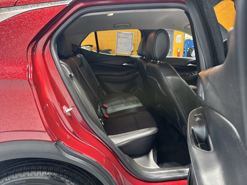 Used 2022 Buick Encore GX Select FWD image 19