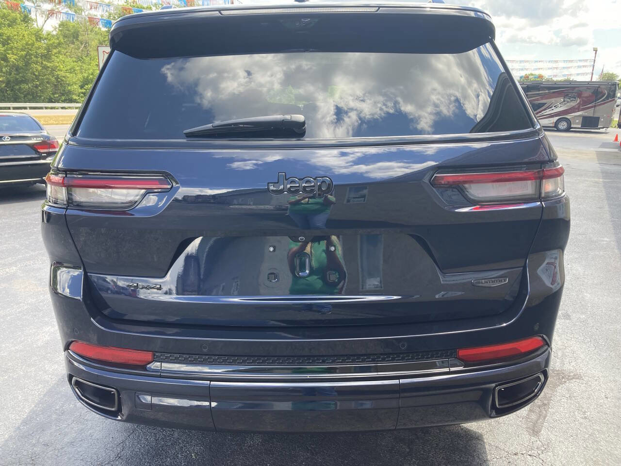 Used 2023 Jeep Grand Cherokee L Summit w/ Advanced Protech Group IV image 7